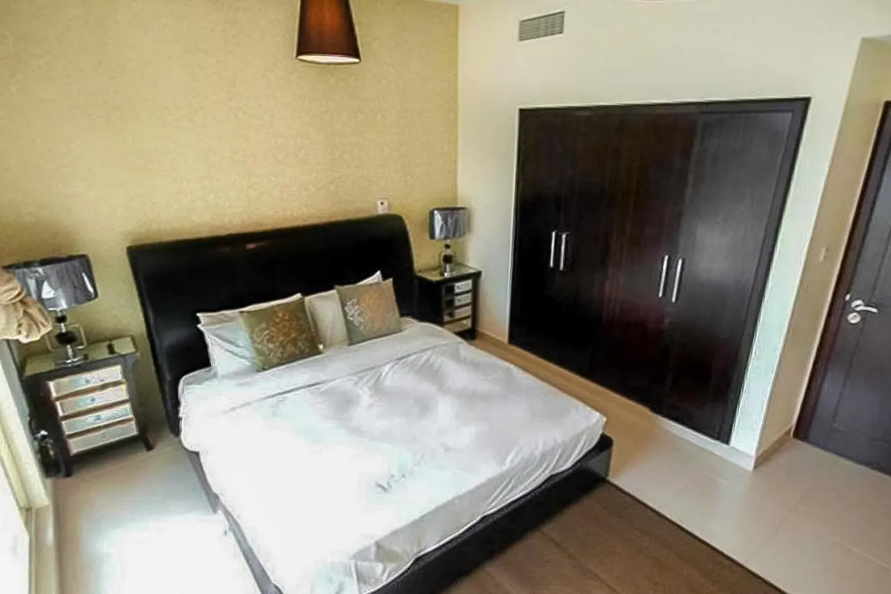 Furnished Rentals - The Greens - Mosela Apartment